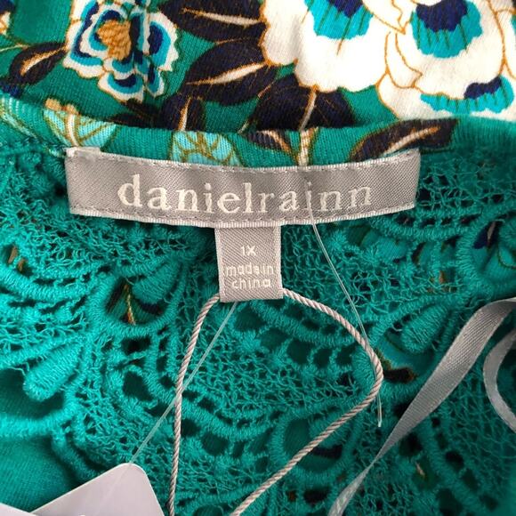 Daniel Rainn NWT Woman’s Fantine Green Floral Floral V Neck Crochet Lace Size 1X - Picture 5 of 14